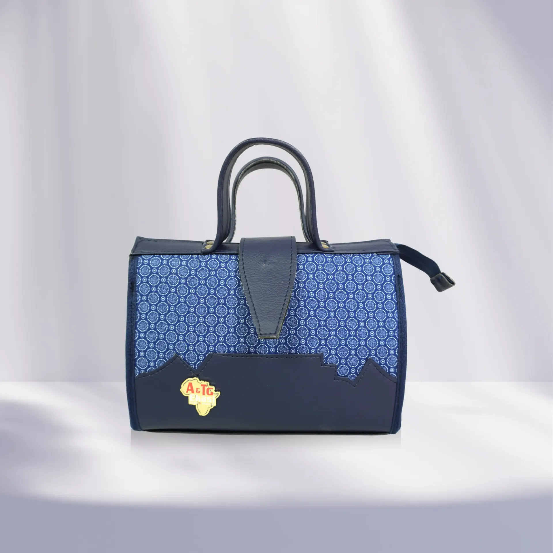 Essential Handbag